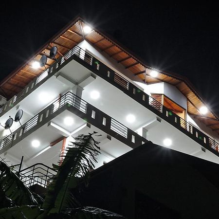 Kandyan Bluestar Villa Esterno foto