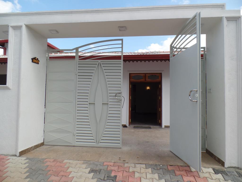 Kandyan Bluestar Villa Esterno foto