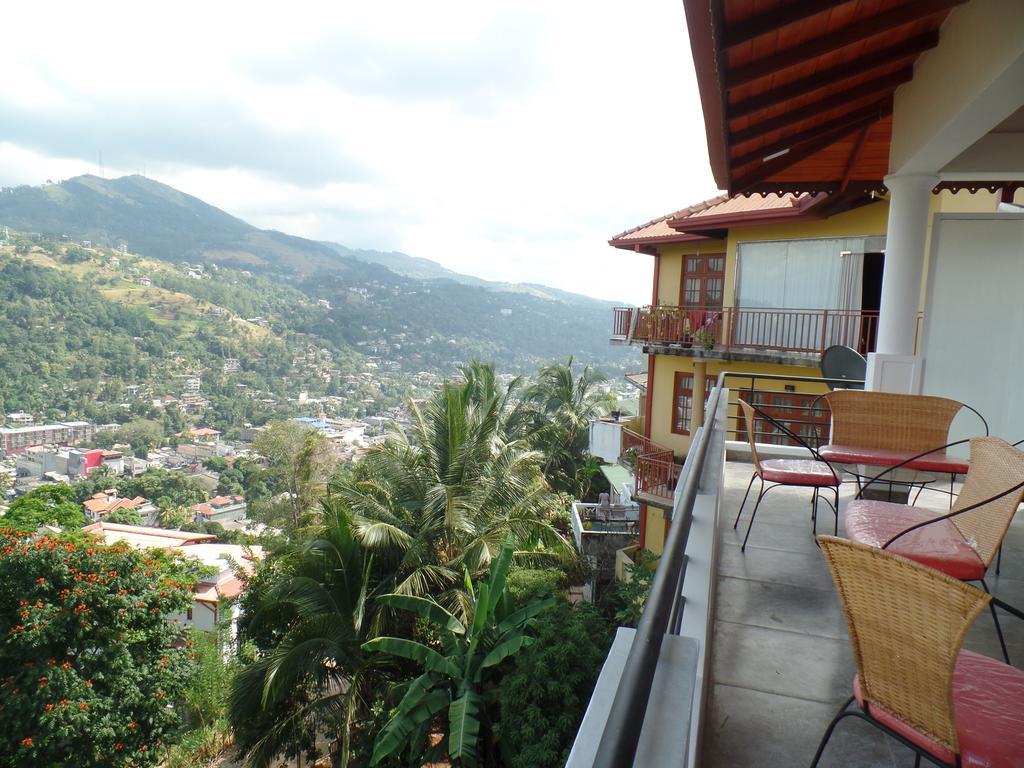 Kandyan Bluestar Villa Esterno foto