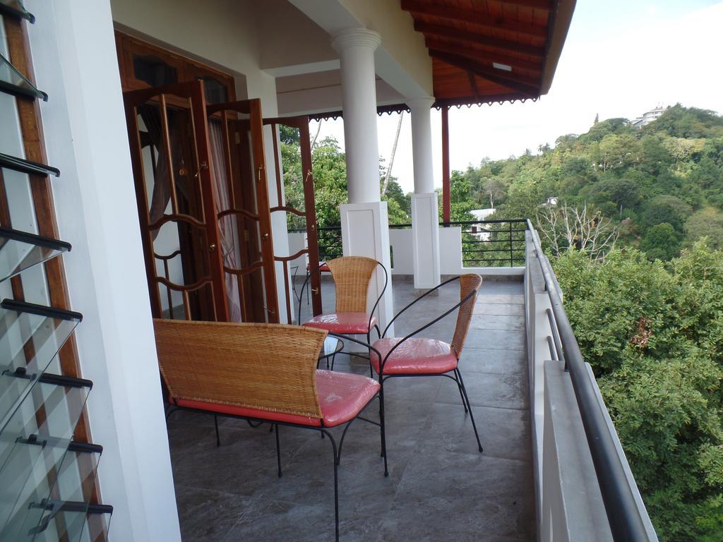 Kandyan Bluestar Villa Esterno foto