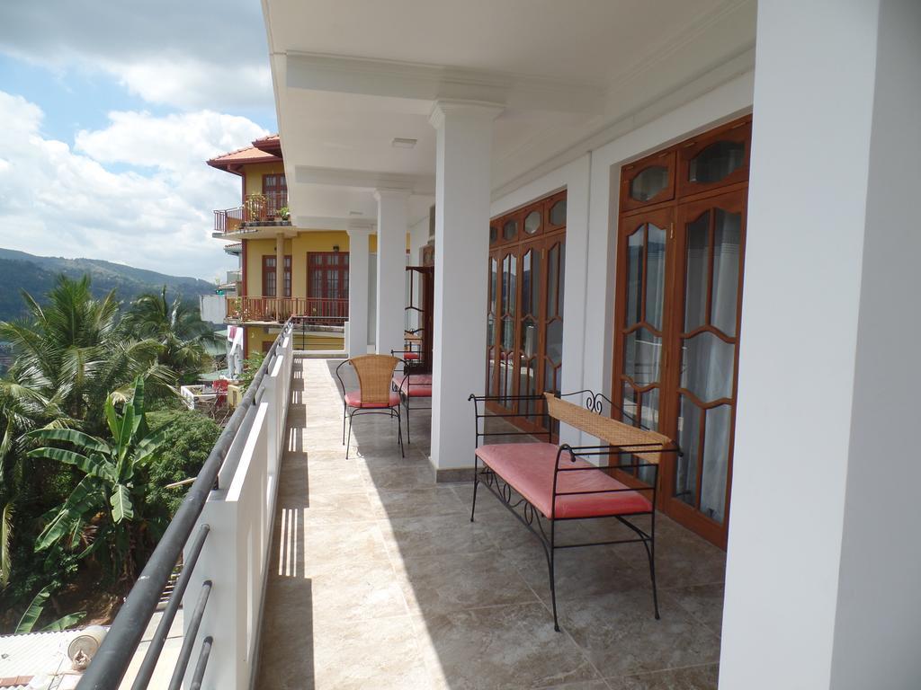 Kandyan Bluestar Villa Esterno foto