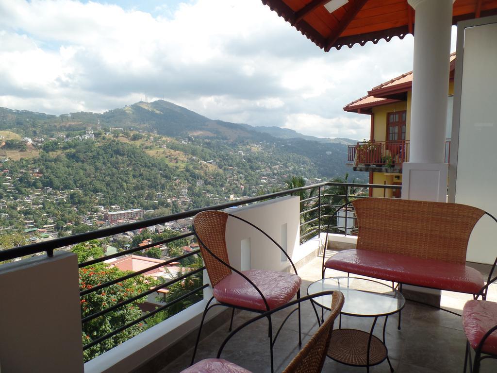 Kandyan Bluestar Villa Esterno foto