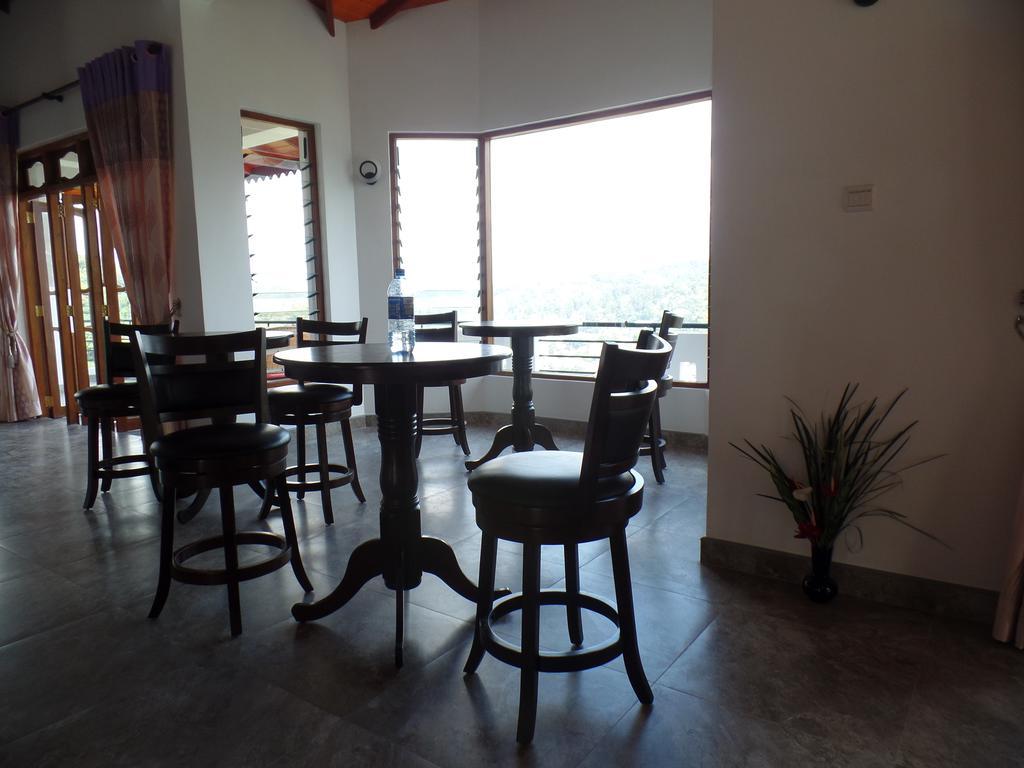 Kandyan Bluestar Villa Esterno foto