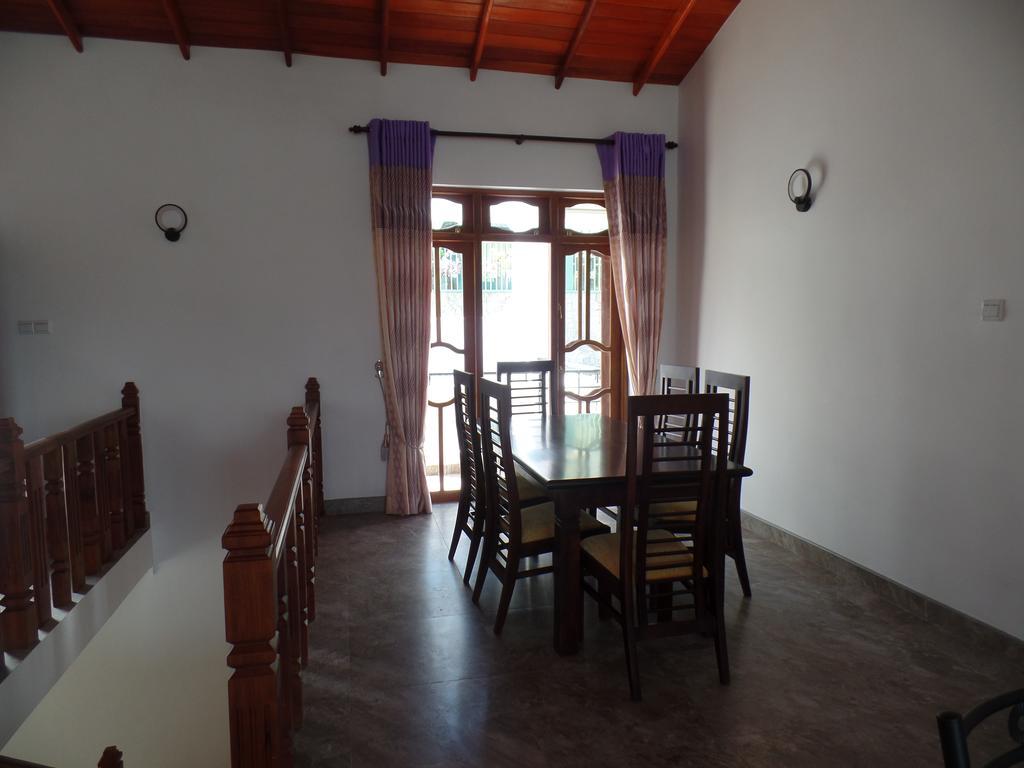 Kandyan Bluestar Villa Esterno foto